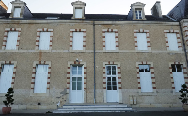 L'abbaye accueillait un "essai clinique sauvage" sur Parkinson et Alzheimer