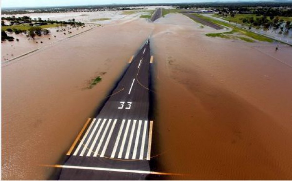 Australie: un mort et des milliers d'évacués à cause des inondations