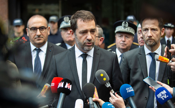 Radicalisation: Castaner veut "resserrer les mailles du filet" après la tuerie de la préfecture