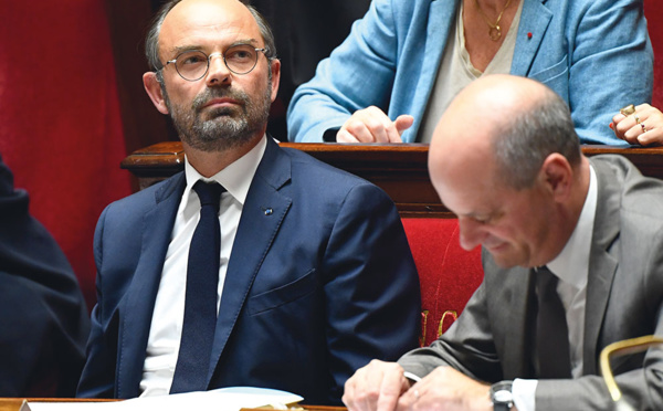 Immigration: Philippe invite à un changement de "logiciels" lors d'un débat sensible