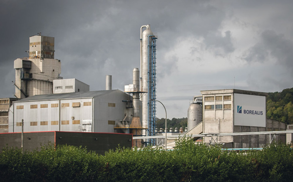 Lubrizol: perquisitions et polémique sur l'origine du feu