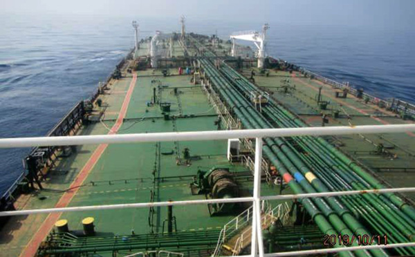 Un tanker iranien touché par de "probables" frappes de missiles en mer Rouge