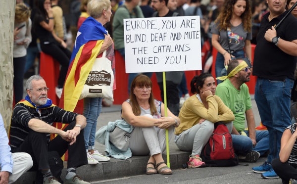 Catalogne: grève générale et manifestation à Barcelone après de nouvelles violences