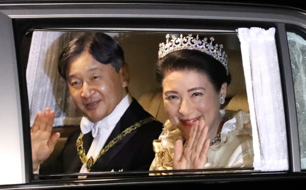 Japon: le nouvel empereur a proclamé son intronisation