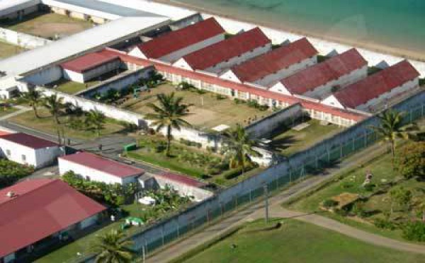 Plan d'action pour la prison de Nouméa, "bagne post colonial"
