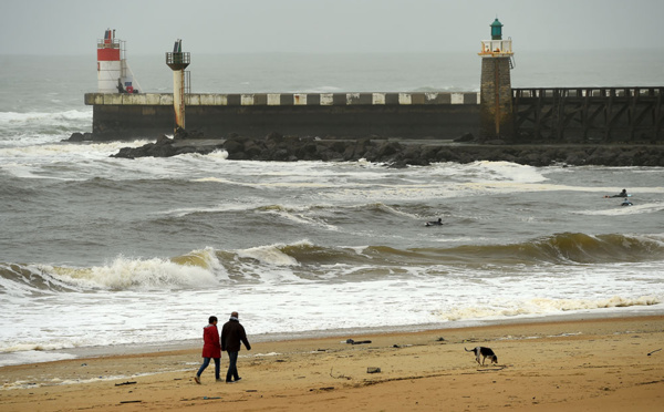 De mystérieux paquets de drogue arrivent "au gré des marées" sur le littoral atlantique