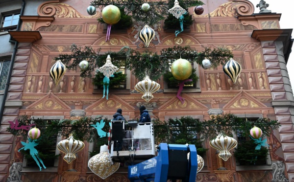 Ouverture du marché de Noël de Strasbourg, un an après l'attentat
