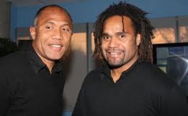 Football:Kombouaré et Karembeu, parrains d'un championnat de jeunes à Nouméa