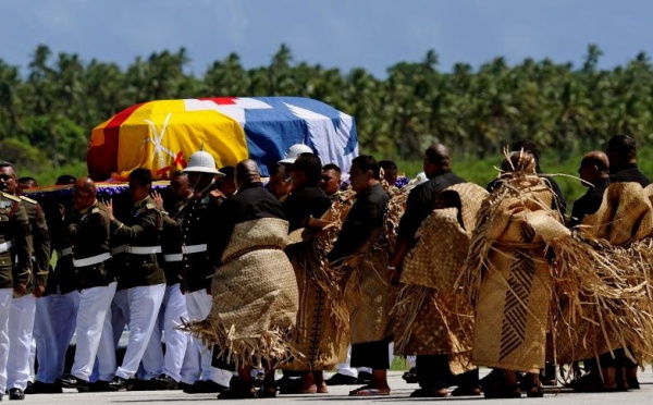 George Tupou V a été porté à sa dernière demeure