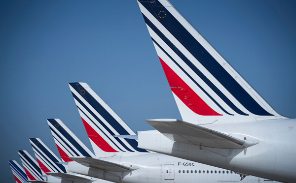 Retraites: Air France, EasyJet, Ryanair et Transavia annulent des vols vendredi