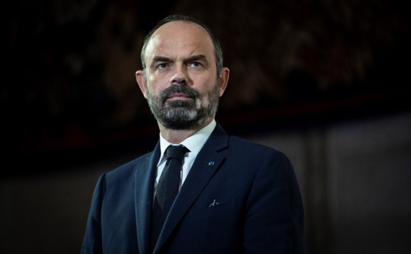 Retraites: le Premier ministre dévoile son plan, la fronde s'amplifie, la grève continue