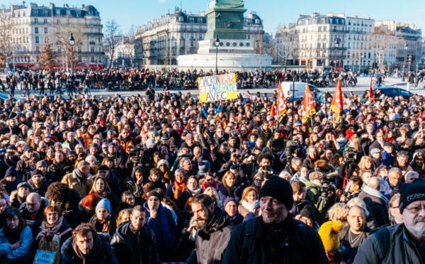 Retraites : Macron devrait maintenir le cap malgré le conflit