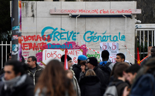 Grève: quelques universités franciliennes obligées de reporter leurs partiels