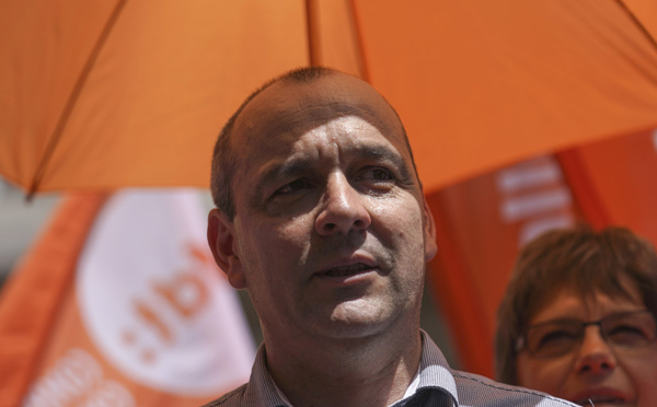 Retraites: multiples actions ciblées au 44e jour, dont une au siège de la CFDT