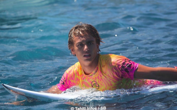 Kauli Vaast et Eimeo Czermak au Sunset Open à Hawaii