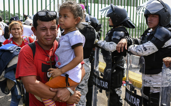 Caravane de migrants: le Mexique appelle au calme