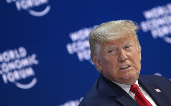 Climat: à Davos, Trump fustige les "prophètes de malheur" devant Greta Thunberg