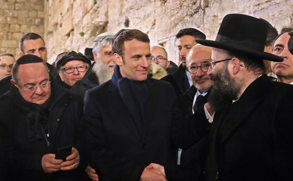 La négation d'Israël tient de l'antisémitisme, dit Macron à Jérusalem