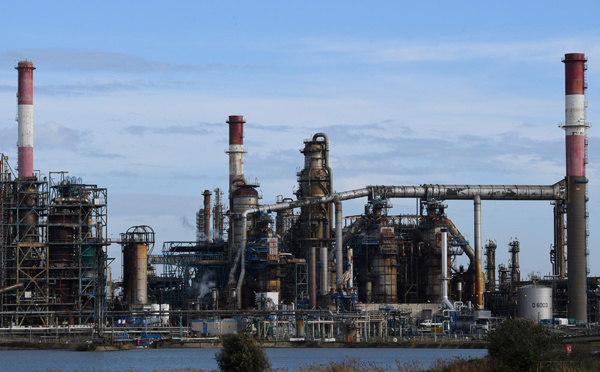 Le groupe Total assigné en justice pour "inaction" climatique