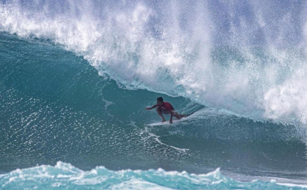 Kauli Vaast entre et sort au round 3 à Pipeline
