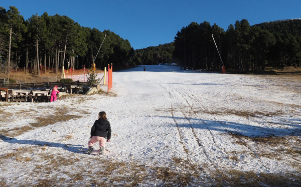 Manque de neige: comment les Pyrénées s'adaptent au réchauffement climatique
