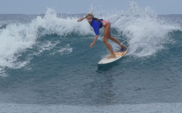 Aelan Vaast passe le round 1 à Boomerang beach