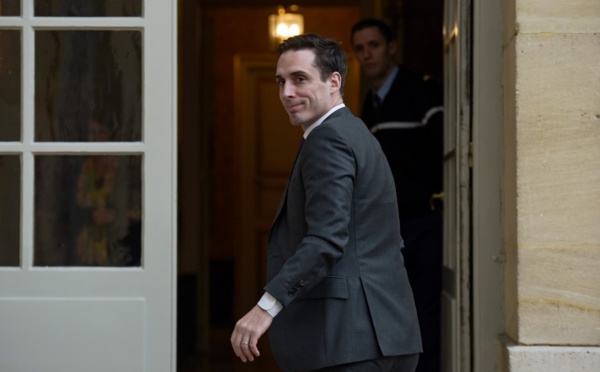 Retraites: Djebbari pas favorable au 49-3 mais n'exclut pas son recours