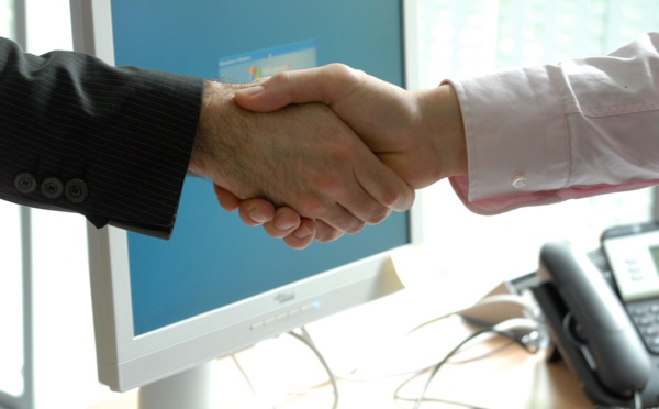 Coronavirus: jeu de mains, jeu de vilains