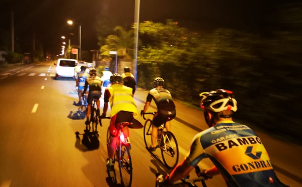 Double tour de l'île des fous de la pédale