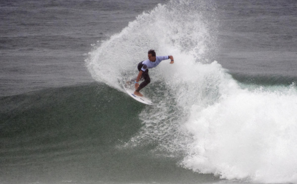 Kauli Vaast pas loin des quarts au Surfest Newcastle Pro