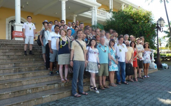 Vénus 2012: Les scientifiques du Compstar accueillis par Michel Buillard et l'équipe municipale