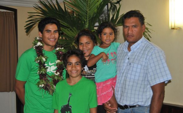 Le fils de Tauhiti Nena vice-champion universitaire de boxe