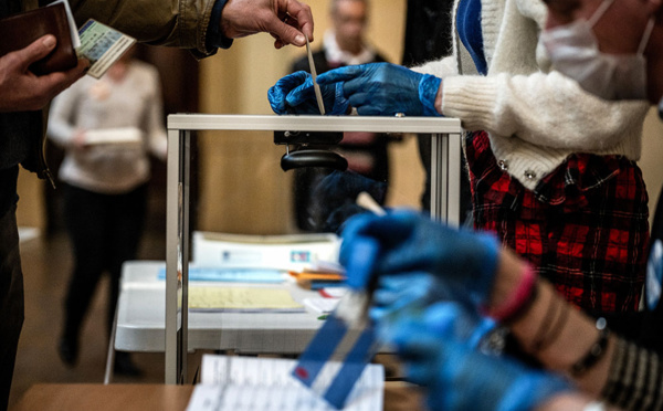 Municipales: la participation s'effondre, 38,77% à 17H00, 16 points de moins qu'en 2014