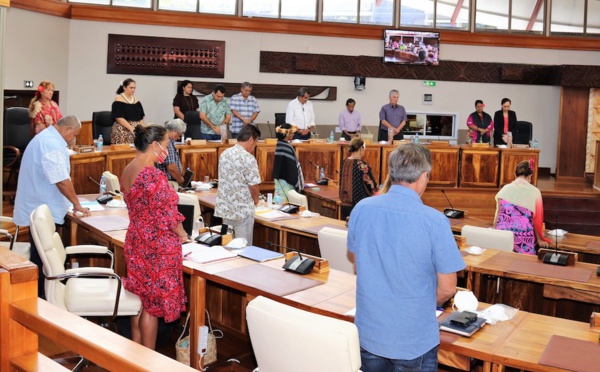 ​L'assemblée la joue collectif