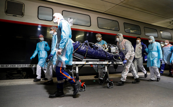 Virus: le monde confronté à sa pire crise depuis 1945, 30.000 morts en Europe