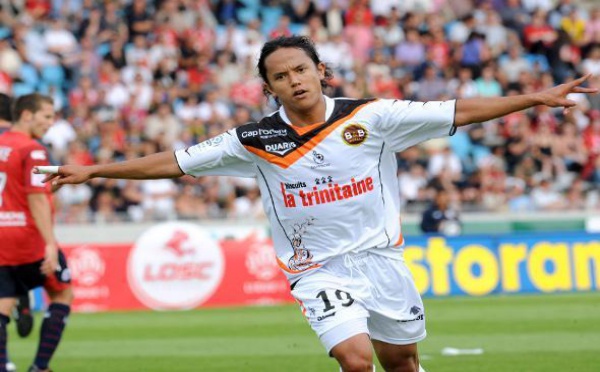 Vahirua pourrait jouer la prochaine saison en Chine