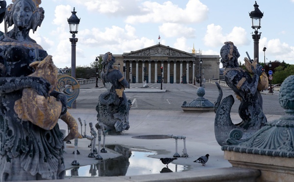 Traçage, déconfinement: les oppositions décrochent un vote à l'Assemblée