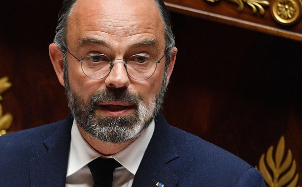 Déconfinement: tests massifs des personnes symptomatiques, "brigades" pour identifier leurs contacts