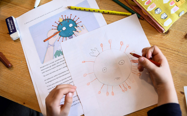 Italie: une réouverture des écoles ferait "immédiatement" repartir la pandémie