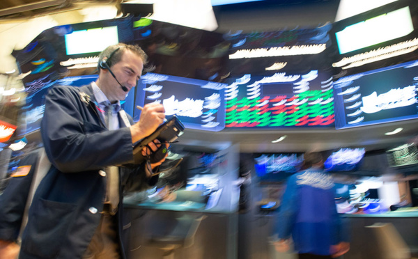 Coronavirus: les effets dévastateurs sur l'économie se précisent