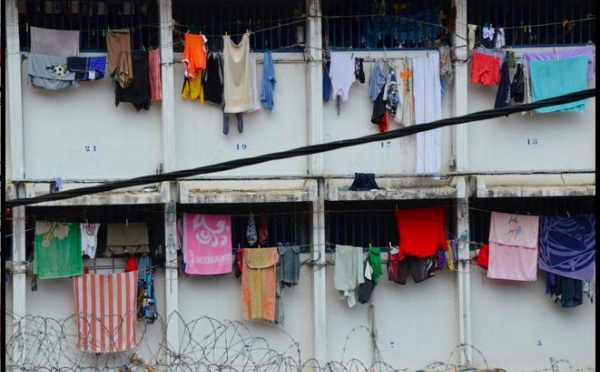 Viol sur une étudiante américaine: l'homme a été incarcéré samedi soir