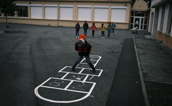 Début du déconfinement dans les écoles avec une réouverture sous haute surveillance