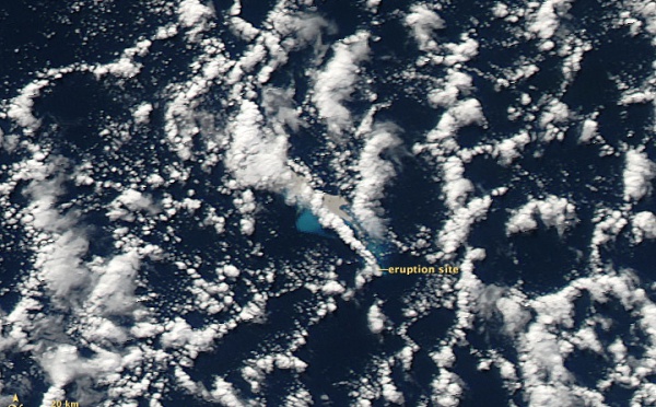 Une énorme masse de pierres volcaniques à la dérive au Nord de la Nouvelle-Zélande