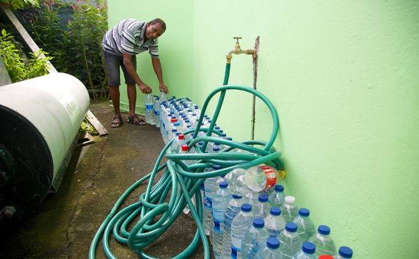 En Guadeloupe l'Etat finance la réparation de 5.000 fuites sur le réseau d'eau