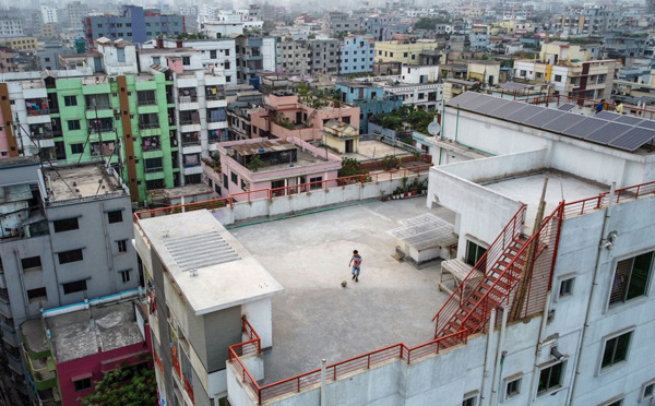 L'Inde et le Bangladesh évacuent à l'approche d'un cyclone