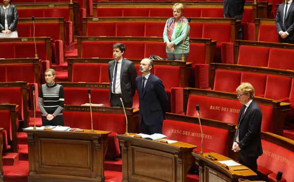 Création d'un 9e groupe à l'Assemblée, LREM perd de justesse la majorité absolue