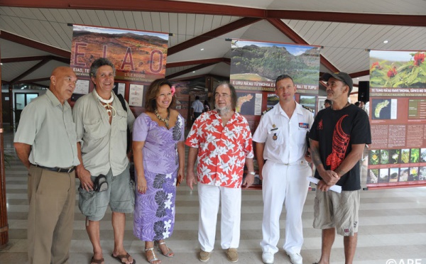Inauguration de l’exposition sur « Eiao - l’île rouge », qui se déroule à l’assemblée de la Polynésie française du 20 au 25 août 2012.