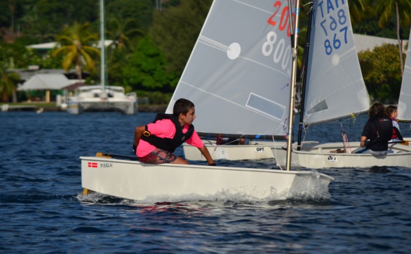 Elohim Bouregba Vitrac sacré champion d'Optimist