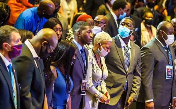 "Tu as changé le monde": poignante cérémonie d'hommage à George Floyd