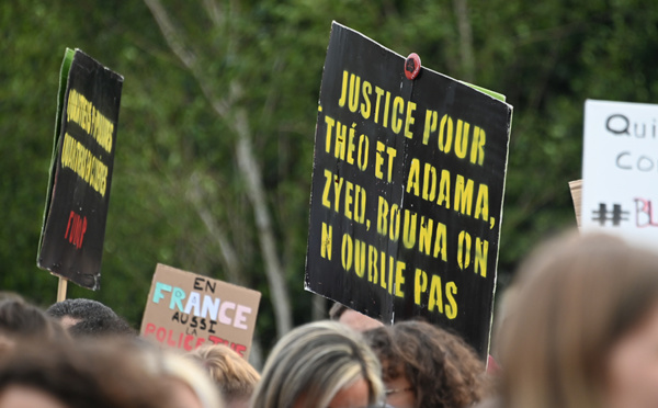 Appels à manifester samedi en France contre "les violences policières"
